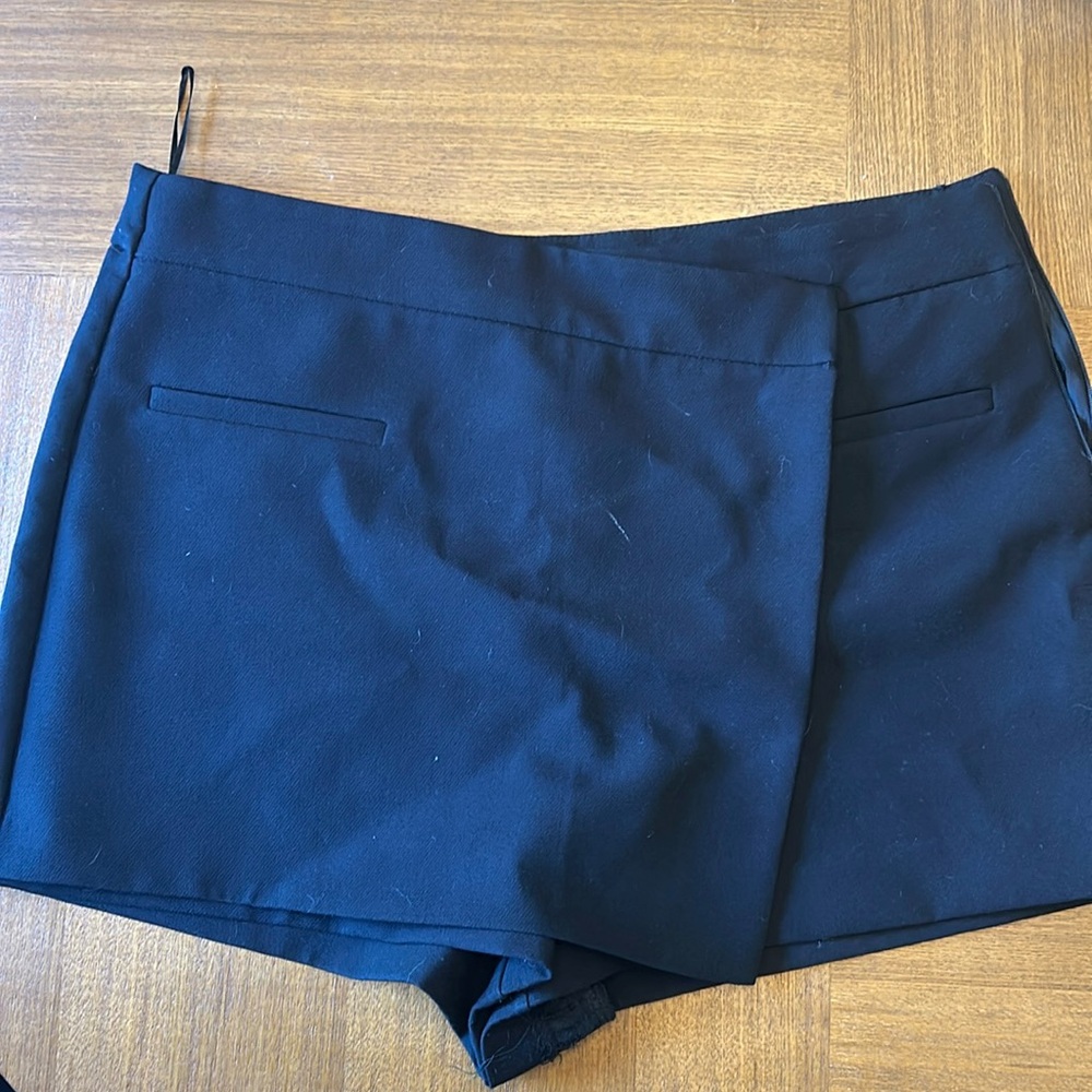 Black Zara wrap front skort - size XL